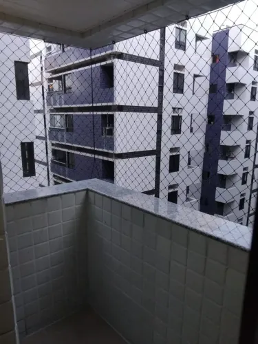 Alugo Apartamento 2/4 com suíte, 2 vagas, varanda, 85m², Ed. Mykonos, Jatiuca