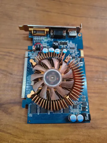 Placa de vídeo ZO95GT-1GD2H