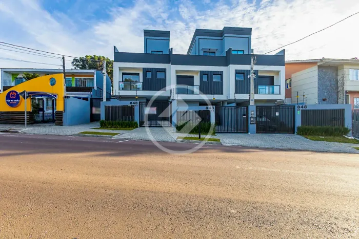 Sobrado com 3 quartos no Bom Retiro, Curitiba - Residencial Maison Milani codigo: 330909
