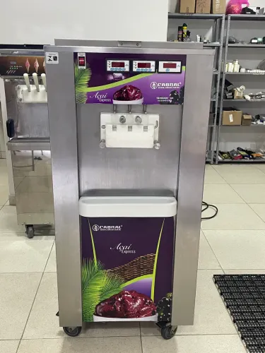 Máquina de sorvete e açaí Cabral independente