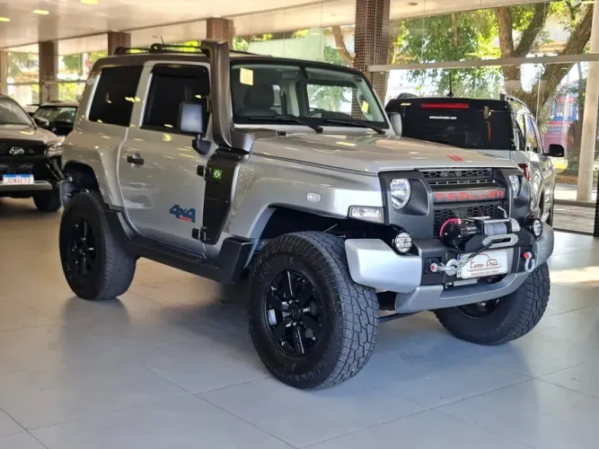 Troller T-4 Connect 4X4 3.2 TDI Cap.rig. Diesel 2021