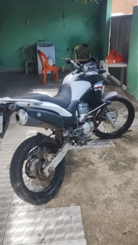 Xre 300 pra vender rápido 