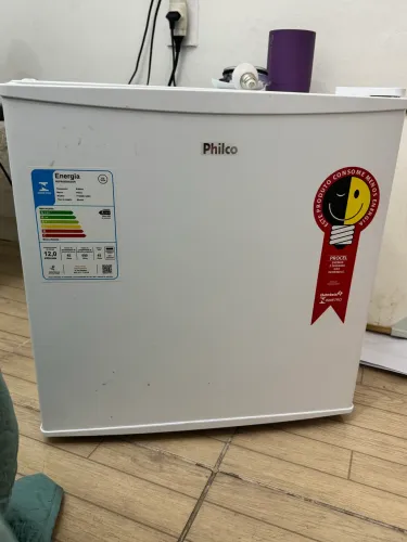 Frigobar Philco 220v