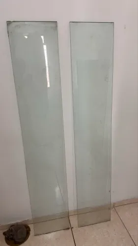 2 Prateleiras de vidro