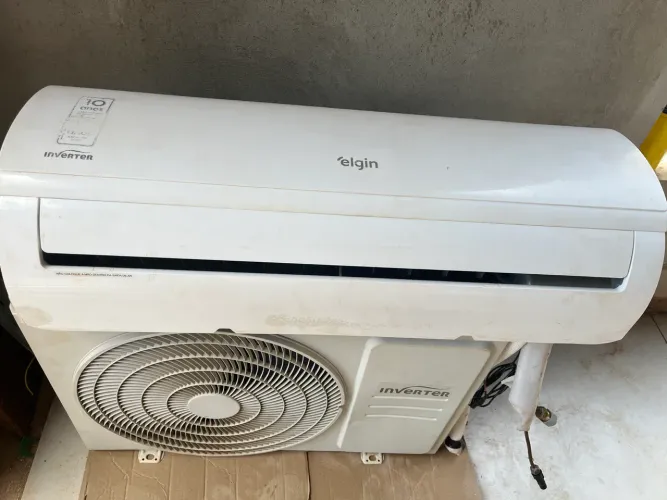 Vendo central inverter de 12 mil btus , entrego instalada e dou garantia 