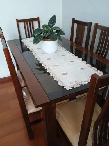 Vende-se Mesa de jantar