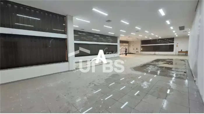 Galpão com 378m² à venda no Saraiva