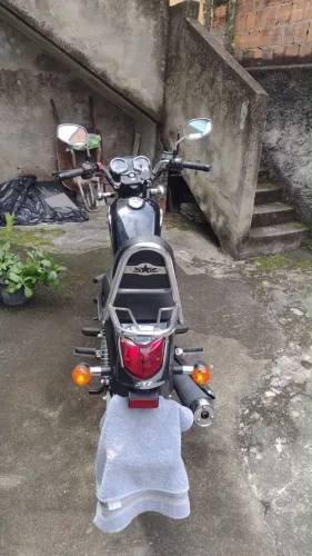 Vendo moto nova de garagem 10 quilômetros rodado apenas