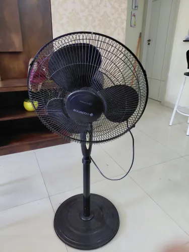 Vendo esse ventilador