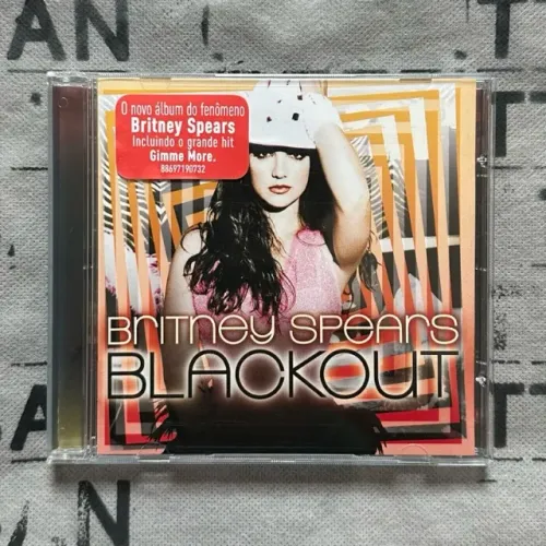 CD Britney Spears - Blackout Usado Tiragem AA com Adesivo