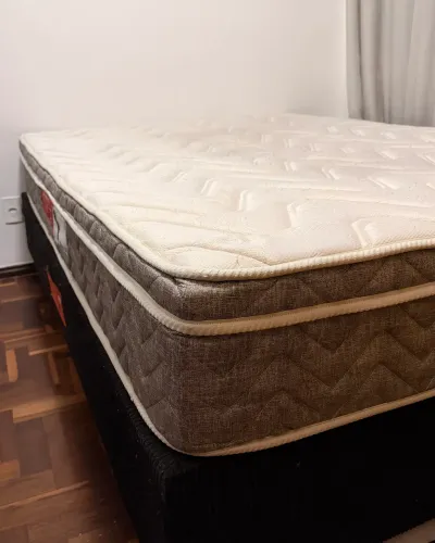 Cama box + Colchão Casal Espuma D33