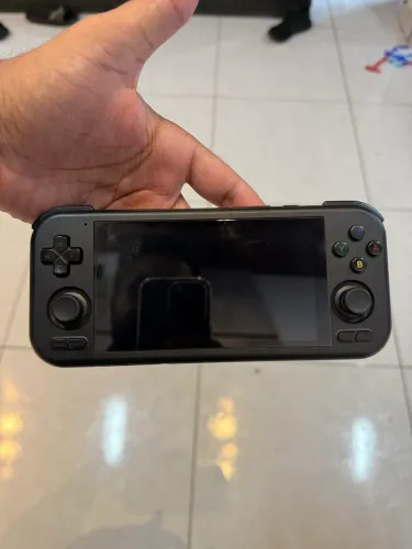 Console Retroid Pocket 4 Pro portátil