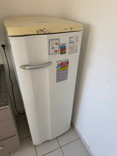 Vendo Geladeira 