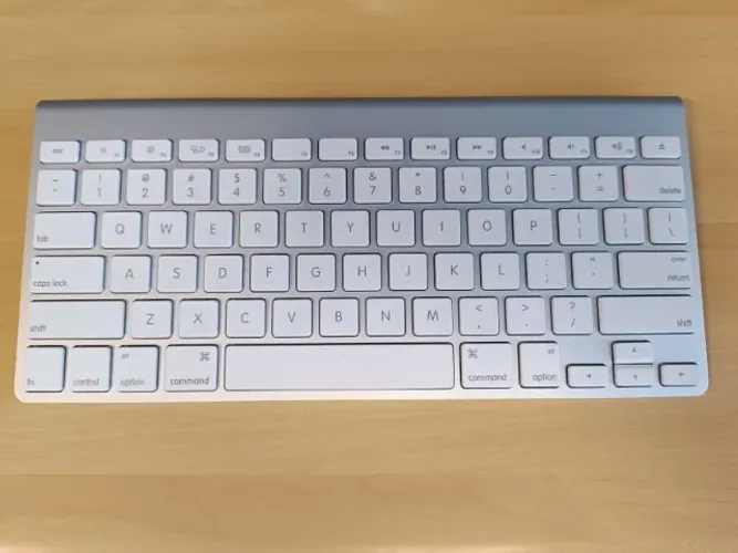 Teclado Apple Wireless Keyboard A1314 Pouco Usado