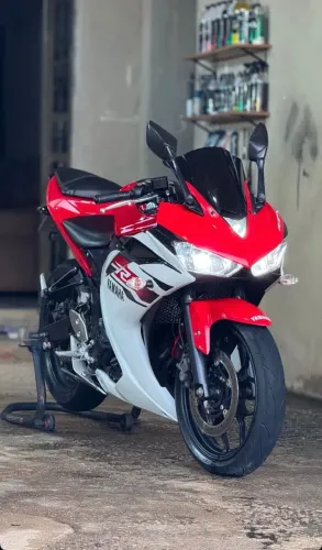 Yamaha R3 