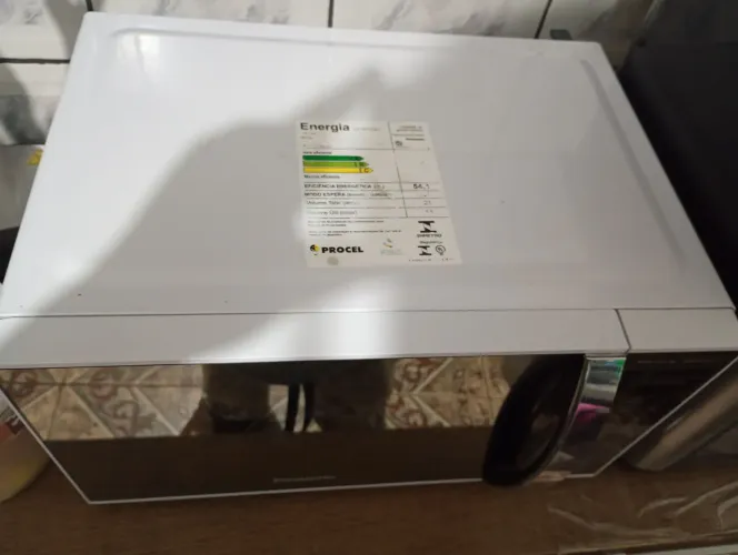 Microondas Panasonic espelhado 21 litros