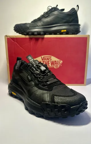 Tênis Vans Crosspath GoreTex impermeável