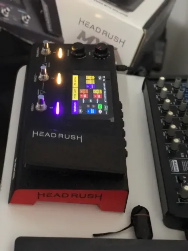 Pedaleira HeadRush MX5