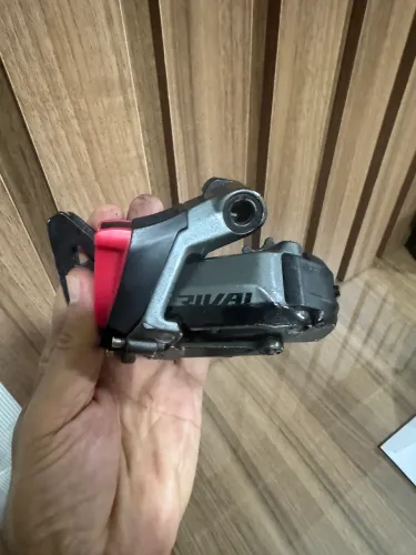 Câmbio traseiro Sram Rival axs 12v Usado Excelente