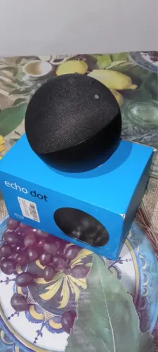 Vende-se Alexa nova na caixa com garantia de fábrica e estendida