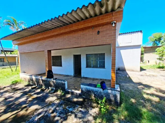Casa à venda na Rua Raimundo Antônio dos Santos, Campo Lindo, Seropédica - RJ