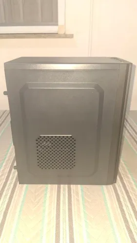 Gabinete de PC com ventoinha