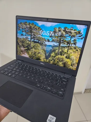 Notebook Dell i7 de 10° geração,  16gb de ram, ssd 256 nvme, ultra rápido,  sem detalhes. 