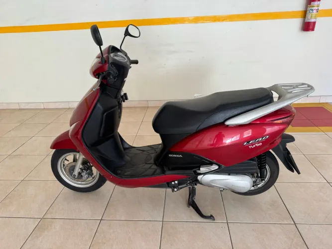 LEAD 110 SCOOTER HONDA