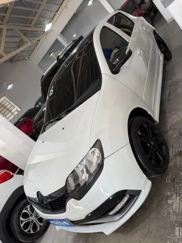 Renault Sandero Sport RS 2.0 Hi-power 16V 5P 2016