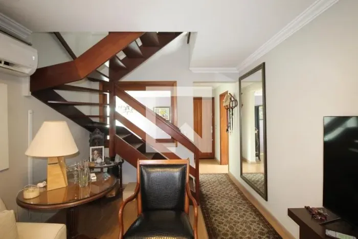 Apartamento à Venda - Petrópolis, 3 Quartos, 217 m2