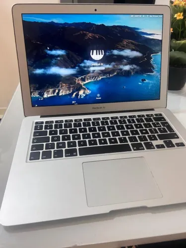 MacBook Air 13? Apple i5 8GB Super Conservado + Carregador Original
