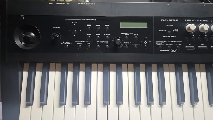 Sintetizador KORG PS 60 TIBRES MARAVILHOSO
