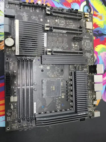 Placa-mãe ASUS Pro WS X570-ACE - Socket AM4 - Para Retirada de Peças