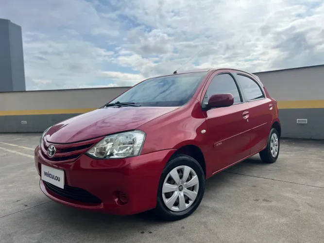 Toyota Etios XS 1.3 Flex 16V 5P Mec. 2013