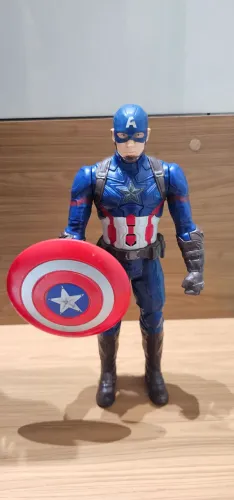 Boneco Capitão América fala 20 frases português - Original