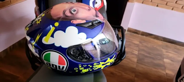CAPACETE AGV - VALENTINO - TAM 60