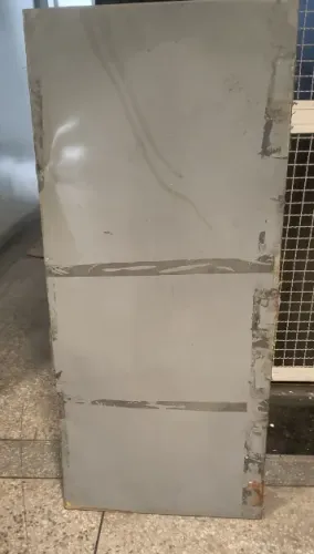 BANDEJA DE METAL PARA ESTANTES 