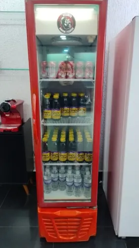 Geladeira expositora Slim