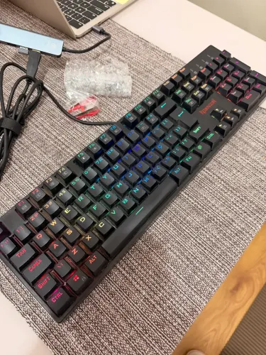 Teclado Mecanico Usb Gamer Surara Pro Switch Brown Redragon