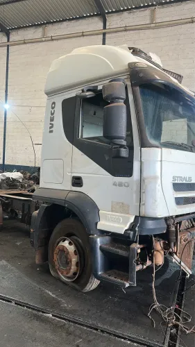 CABINE IVECO STRALIS 480 COMPLETA | BH-MG