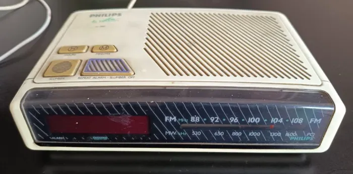 Radio Relogio Philips Vintage - Decada 80/90 AJ-3180