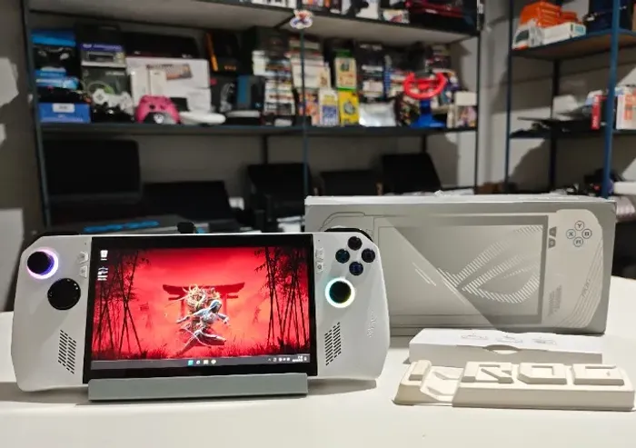 Asus Rog Ally Z1 extreme, 512GB, 16GB ram, c/ docstation, em perfeito estado aceito cartao
