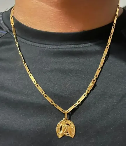 Vendo cordão com pingente em ouro 18k (11.4g) para vender logo 