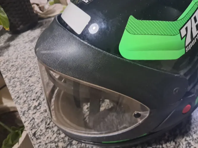 Capacete sem uso