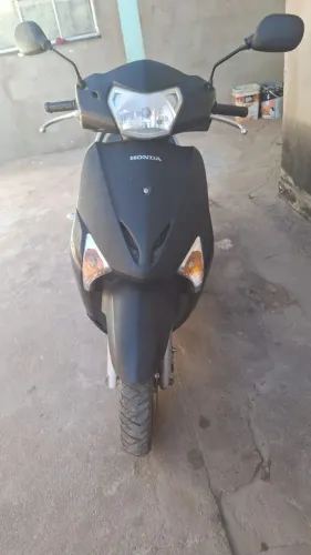 Honda lead 2014 em dias
