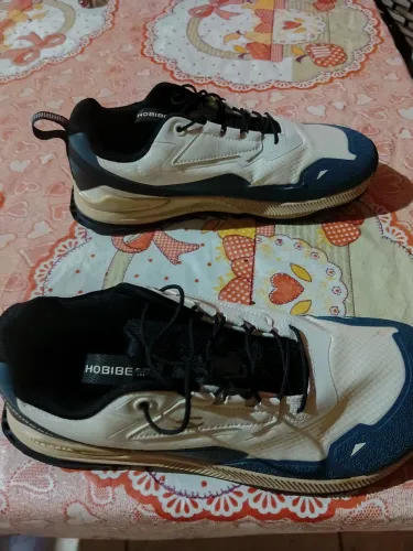 Vendo par de sapato