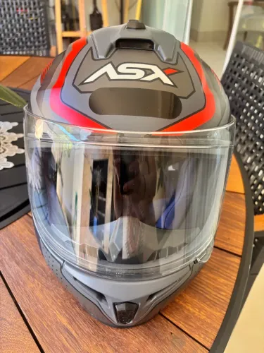 Capacete feminino. ASX. Usado uma vez!!! 