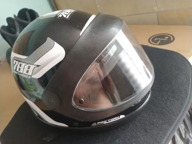 Capacete N 62 preto moto pro tork novo