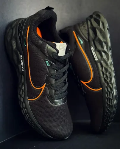 Tênis Zoom X sola em EVA