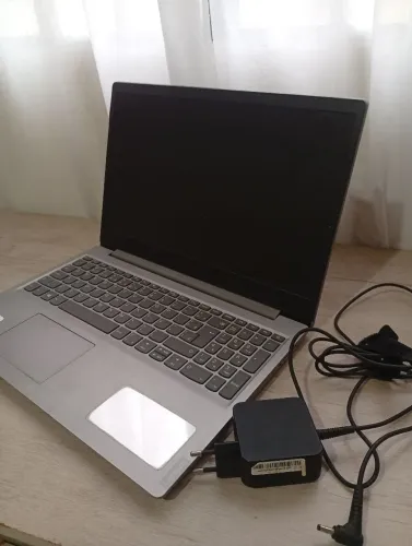 Notebook Lenovo i3